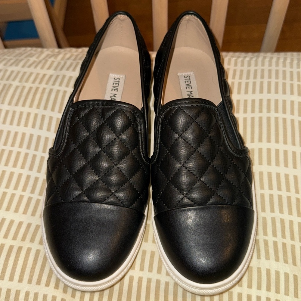 Steve Madden Pleated Leather Slip-on Shoe